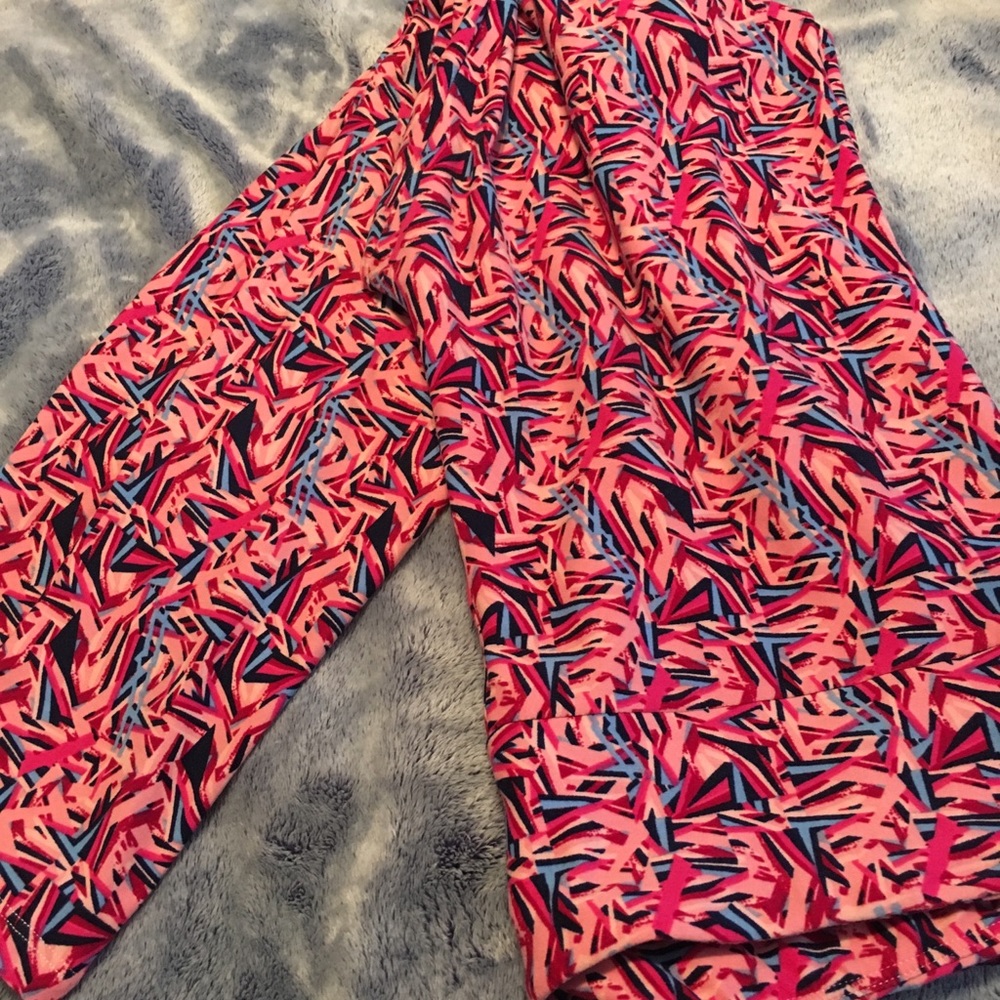 Tall and curvy LuLaRoe leggings